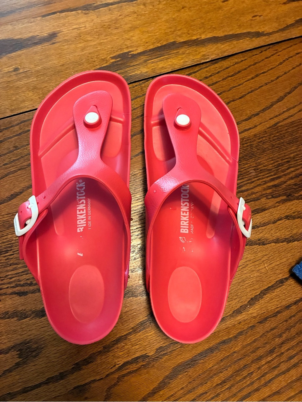 Birkenstock Kids EVA Thong Sandals in Vibrant Coral Pink